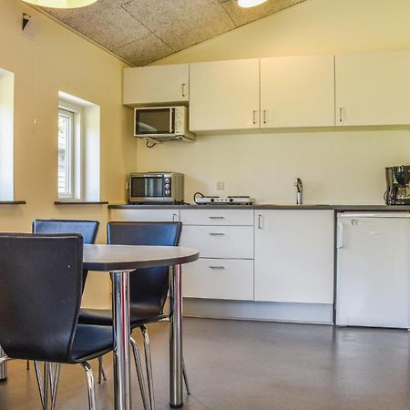 Awesome Home In Spjald With Wifi Zewnętrze zdjęcie